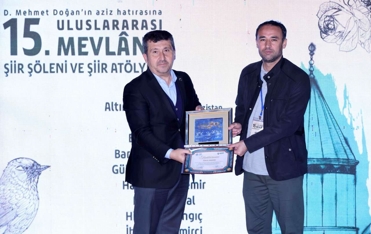 Mevlânâ’nın huzurunda 15. buluşma! Konya’da usta kalemler sahne aldı 12
